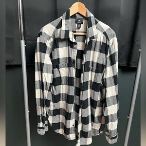 H&M Buffalo plaid white/black- size XL